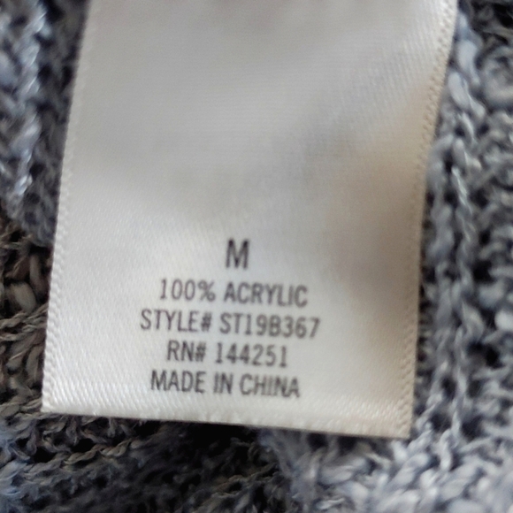 Jun & Ivy Francescas Wrap Knot Sweater - Picture 4 of 8